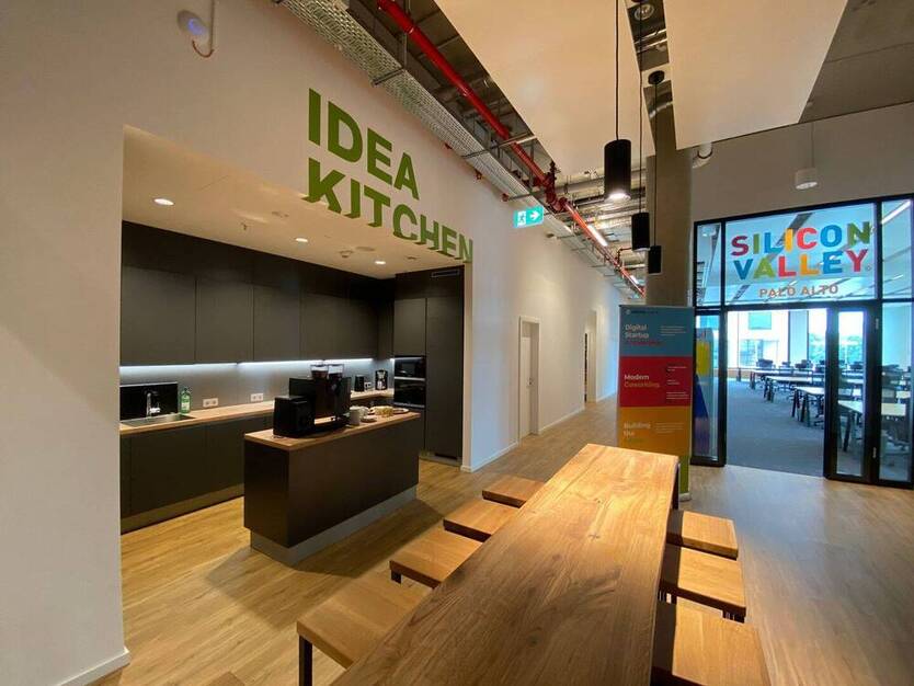 Kreatives Arbeiten im modernen Coworking mitten im Bonner Zentrum - All-in-Miete