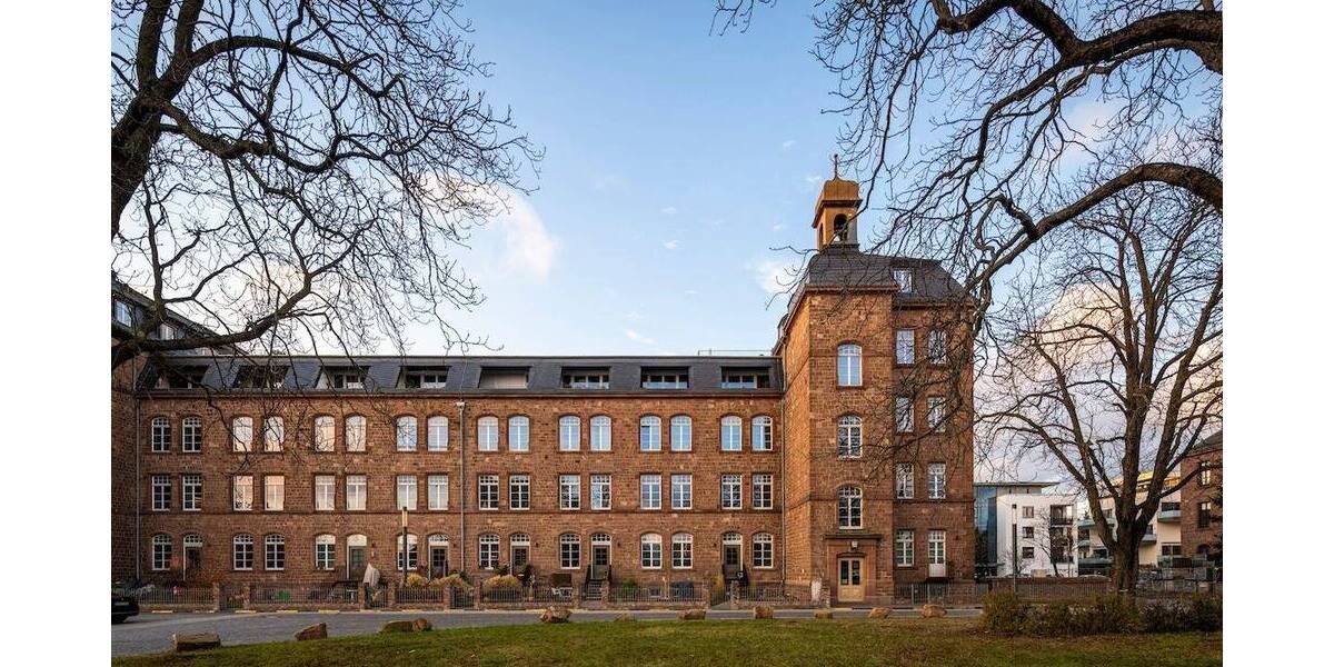 Kasernenarchitektur neu interpretiert - großzügiges Wohnen im Turley-Quartier 4 zimmer