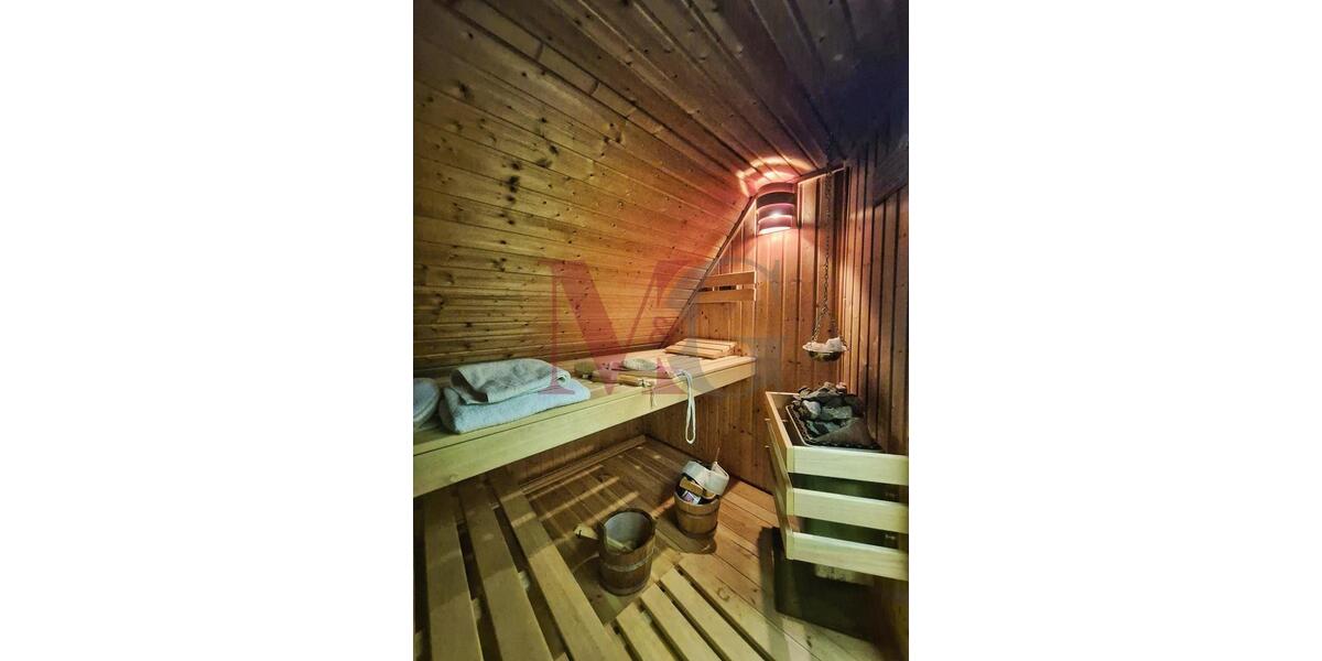 Einfamilienhaus Wilhelmshaven Aldenburg - 9 Zimmer, 227 m&sup2;, 1.600&euro; | Angebot:25843573