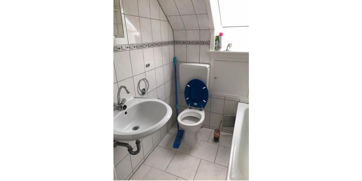 Dachgeschoßwohnung Heiligenhaus - 2 Zimmer, 48 m&sup2;, 350&euro; | Angebot:25102685