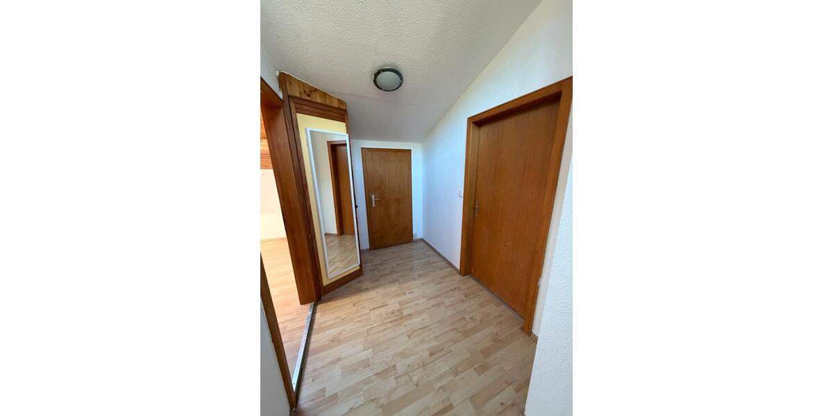 Dachgeschoßwohnung Northeim - 2.5 Zimmer, 75 m&sup2;, 700&euro; | Angebot:26632979