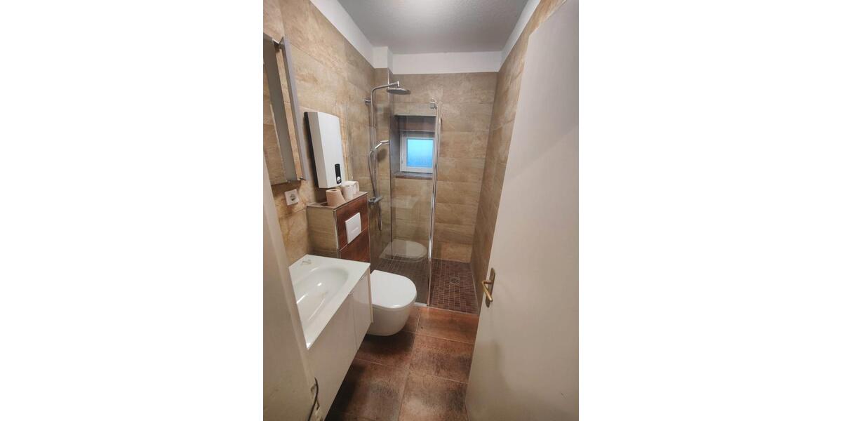 Erdgeschoßwohnung Solingen Central - 2 Zimmer, 61 m&sup2;, 775&euro; | Angebot:26602692