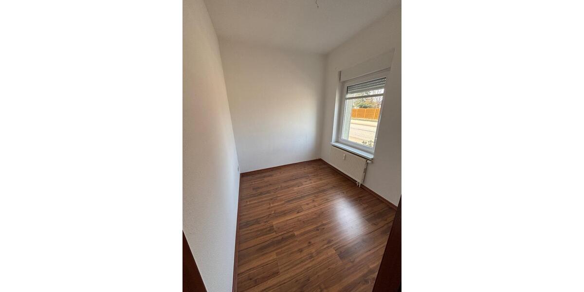 Erdgeschoßwohnung Friedland - 2 Zimmer, 37 m&sup2;, 275&euro; | Angebot:26445249