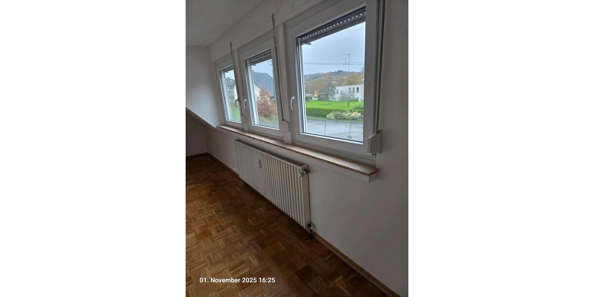 Etagenwohnung Freudenberg - 3 Zimmer, 94 m&sup2;, 850&euro; | Angebot:24365013