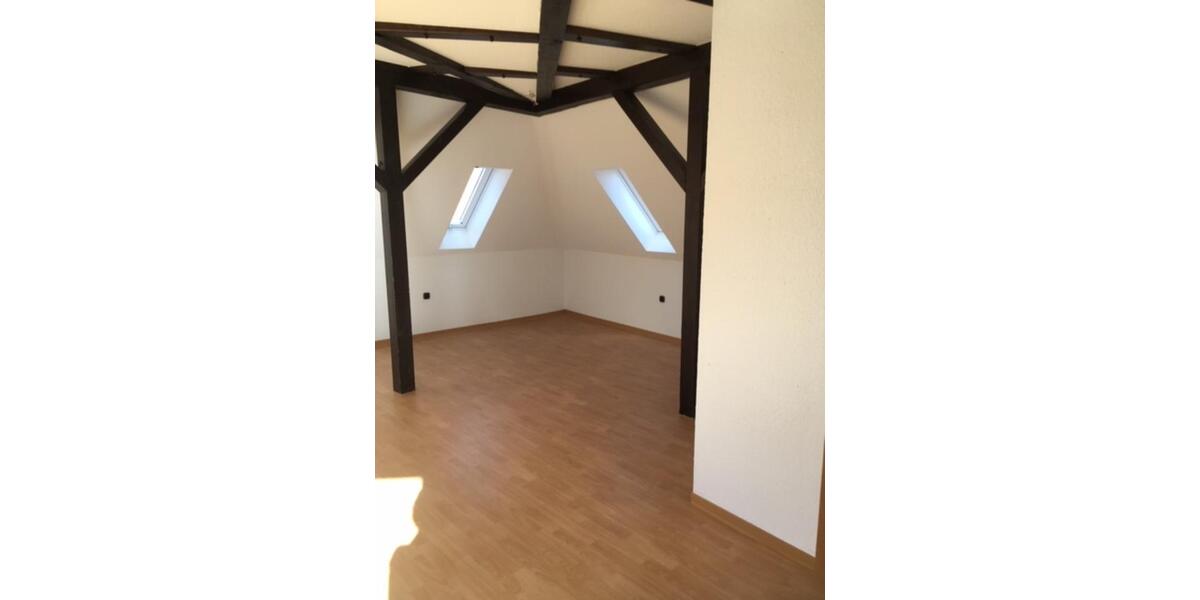 Dachgeschoßwohnung Bad Neustadt an der Saale - 3 Zimmer, 146 m&sup2;, 1.375&euro; | Angebot:25655377