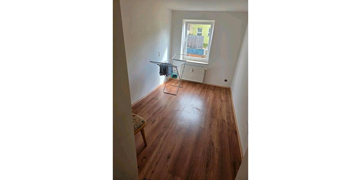 Wohnen auf Zeit Tastrup - 6 Zimmer, 200 m&sup2;, 300&euro; | Angebot:26263027