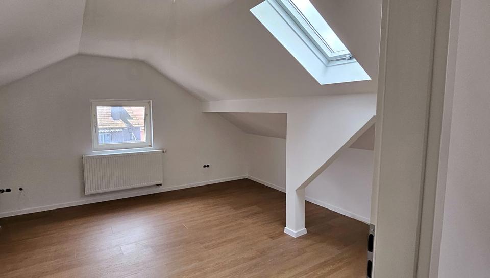 Etagenwohnung Hagenbach - 3 Zimmer, 110 m&sup2;, 1.550&euro; | Angebot:26621589
