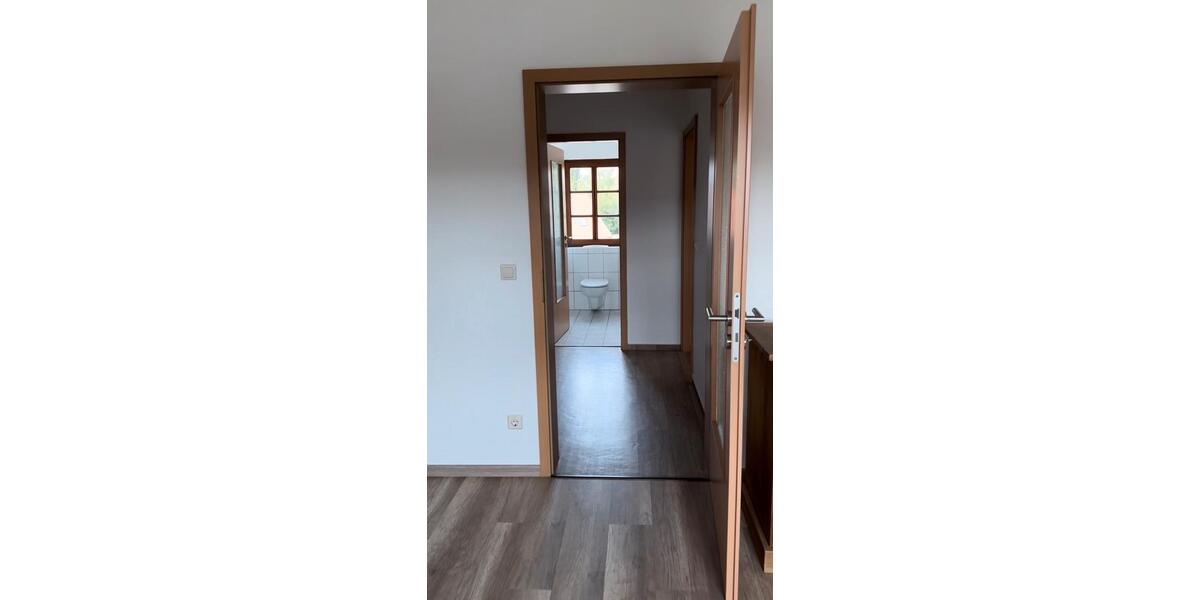 Dachgeschoßwohnung Bernburg (Saale) - 3 Zimmer, 66 m&sup2;, 530&euro; | Angebot:26336033