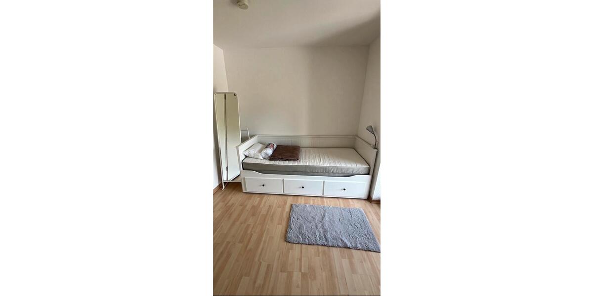 Etagenwohnung Aachen Aachen-Mitte - 1 Zimmer, 20 m&sup2;, 300&euro; | Angebot:26675478
