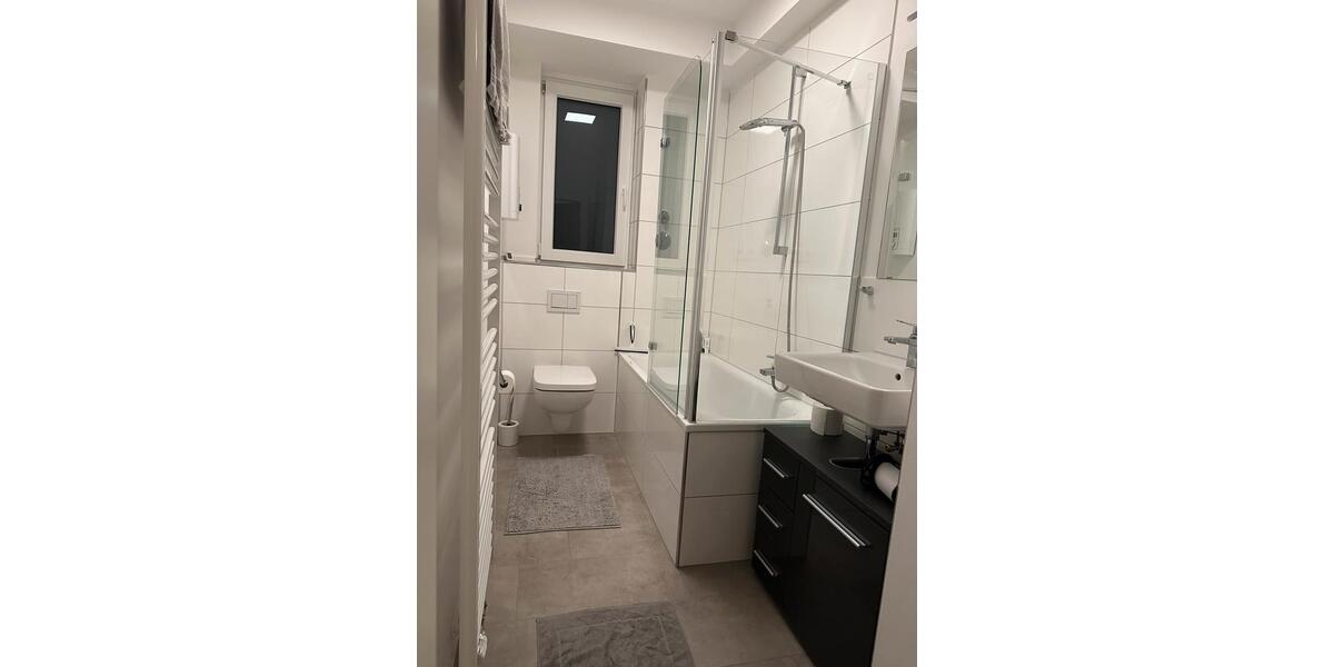 Etagenwohnung Düsseldorf Stadtbezirk 3 - 3 Zimmer, 69 m&sup2;, 1.100&euro; | Angebot:26582279