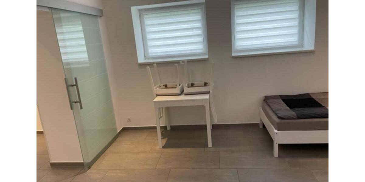 Wohnen auf Zeit Unterwellenborn - 3 Zimmer, 96 m&sup2;, 25&euro; | Angebot:21353198