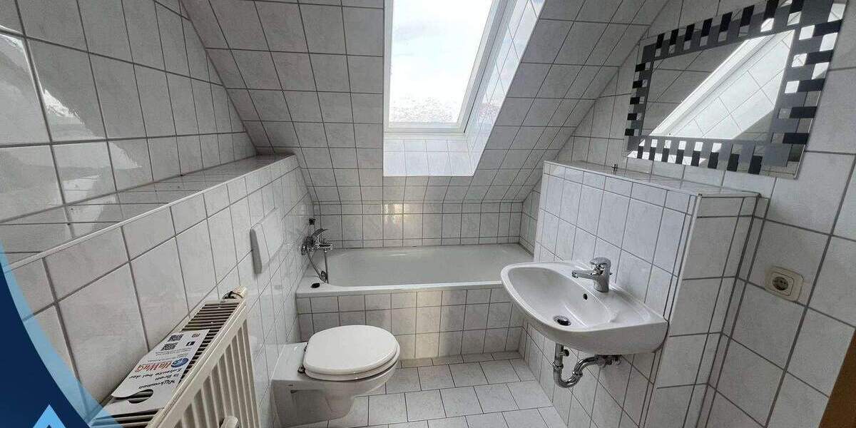 renovierte 1 Raum Dachgeschosswohnung 1 zimmer