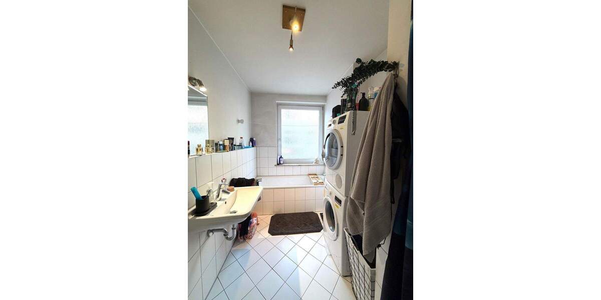 Etagenwohnung Stuttgart / Stuttgart-West West - 3 Zimmer, 105 m&sup2;, 1.250&euro; | Angebot:25746254