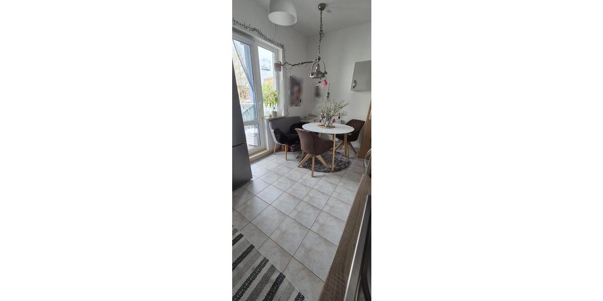 Etagenwohnung Sömmerda - 3 Zimmer, 91 m&sup2;, 700&euro; | Angebot:26279346