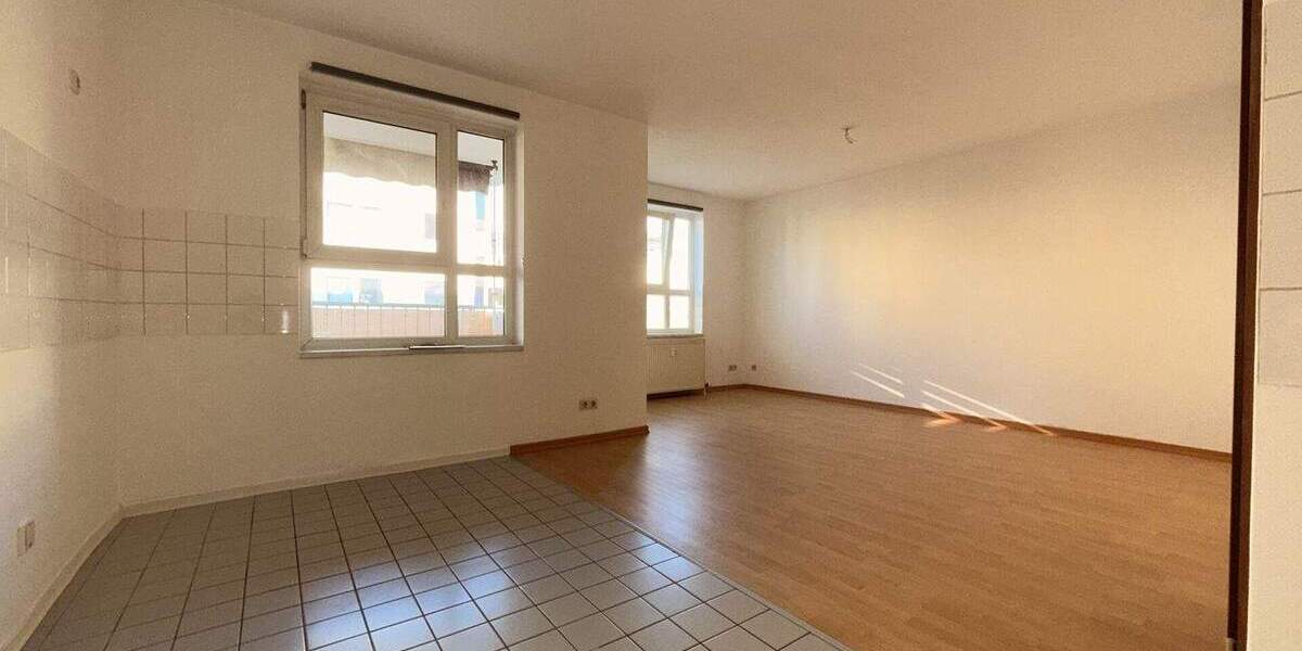 Etagenwohnung Crimmitschau - 2 Zimmer, 51 m&sup2;, 320&euro; | Angebot:25680254