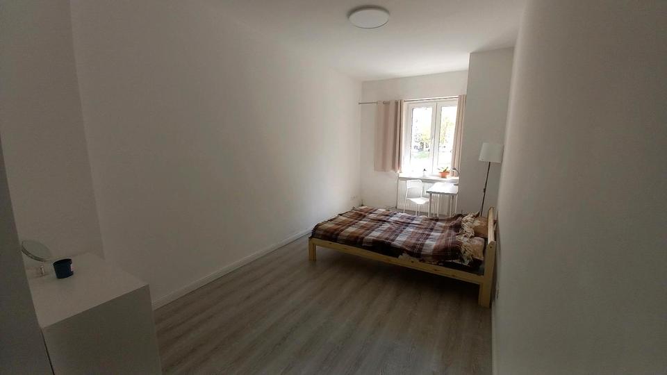 Wohnen auf Zeit Rostock Hansaviertel - 3 Zimmer, 15 m&sup2;, 580&euro; | Angebot:26665085