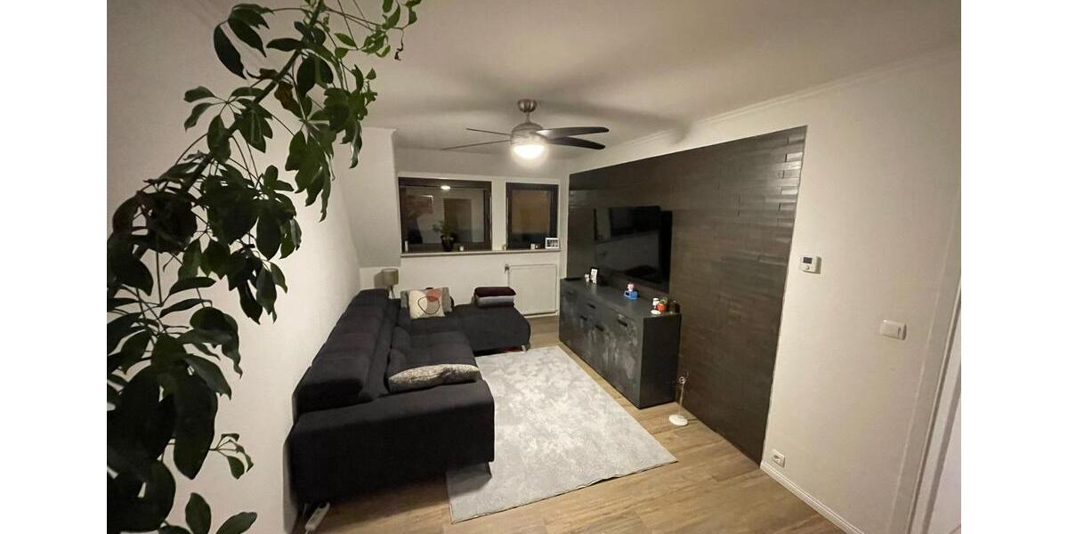 Dachgeschoßwohnung Neuwied Block - 4.5 Zimmer, 80 m&sup2;, 850&euro; | Angebot:24829595