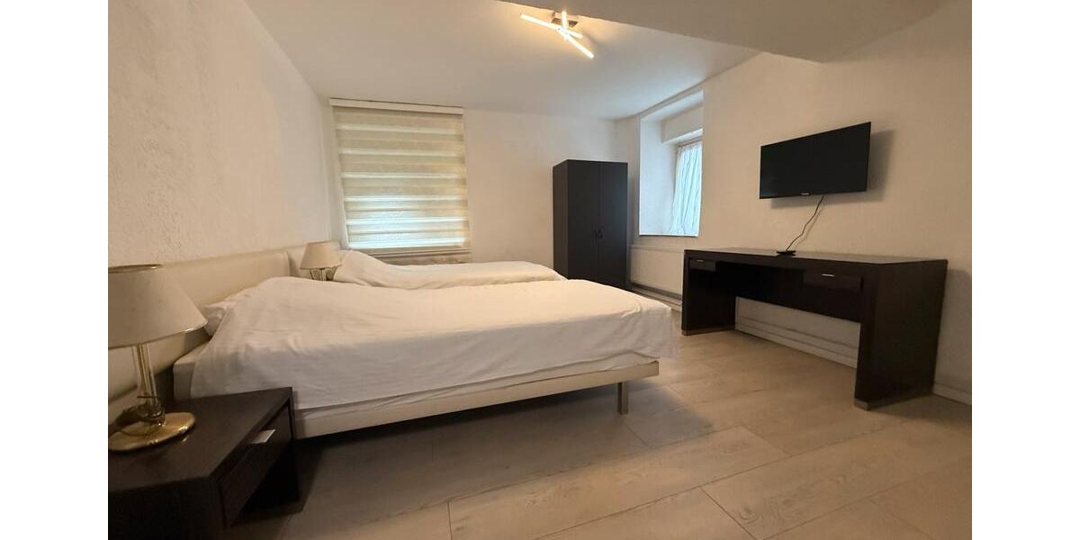 Wohnen auf Zeit Werdohl - 3 Zimmer, 110 m&sup2;, 15&euro; | Angebot:26127815