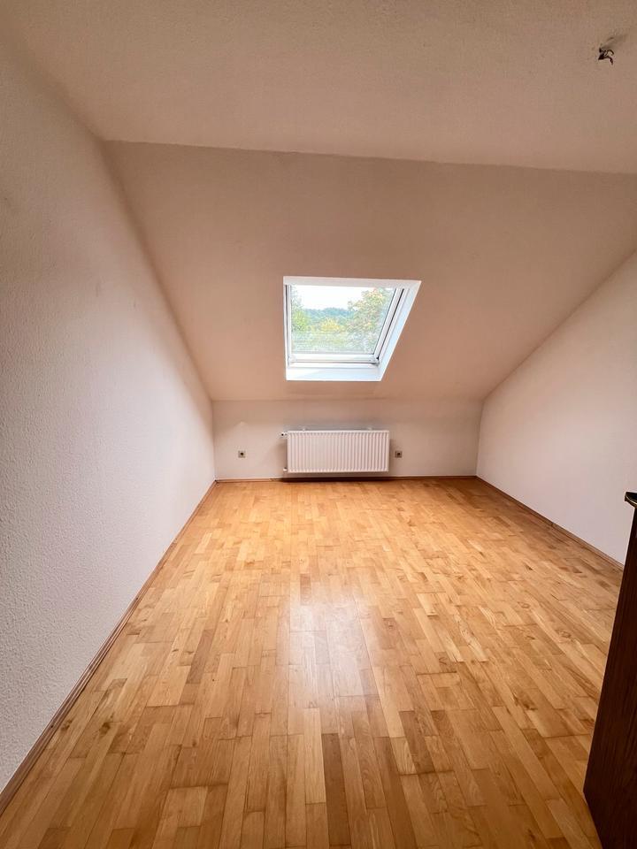 Modernisierte 4,5-Zimmer-Dachgeschoßwohnung mit