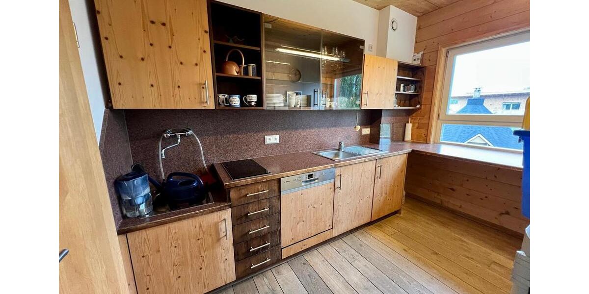 Büro Gewerbe Studio Atelier Praxis Office Holzhaus Bergblick EBK zimmer