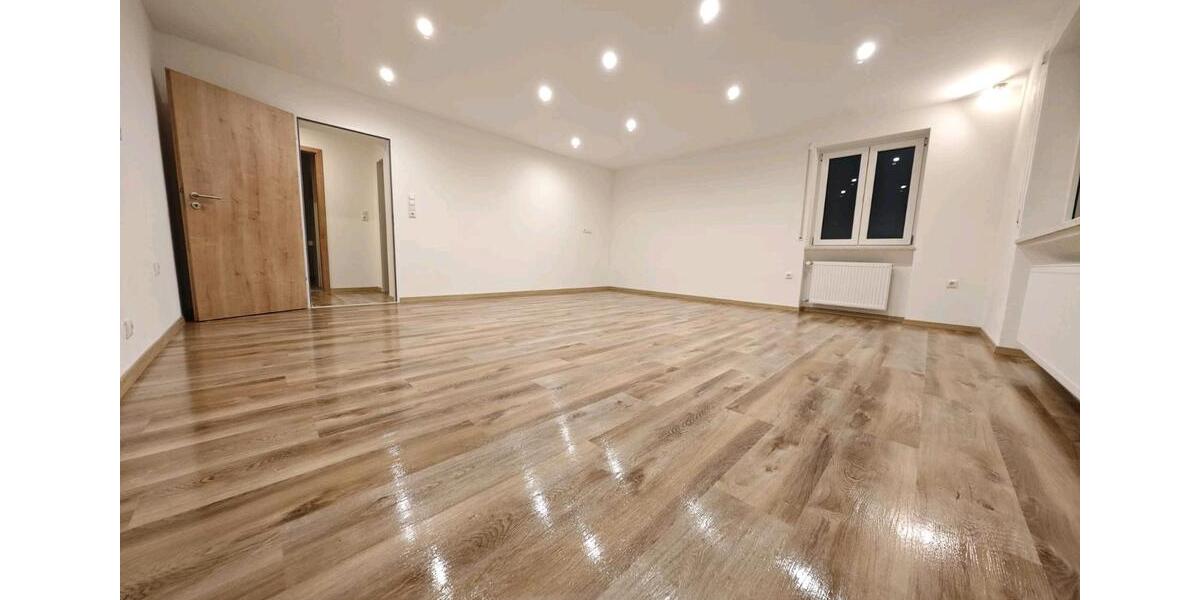 Etagenwohnung Sinzing - 3.5 Zimmer, 104 m&sup2;, 1.200&euro; | Angebot:24465484