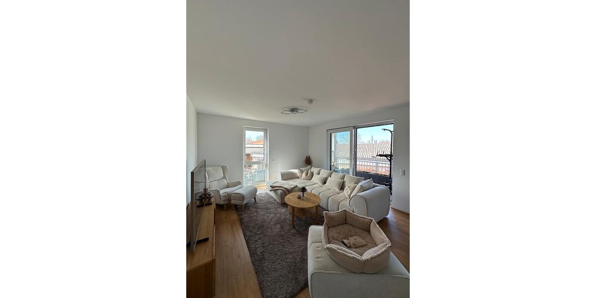 Etagenwohnung Wolmirstedt - 3.5 Zimmer, 102 m&sup2;, 1.267&euro; | Angebot:26602660