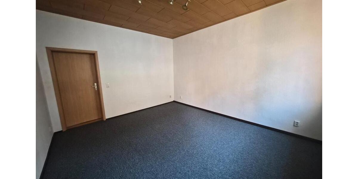 Erdgeschoßwohnung Zwickau Zwickau-Nord - 1 Zimmer, 32 m&sup2;, 208&euro; | Angebot:26270761