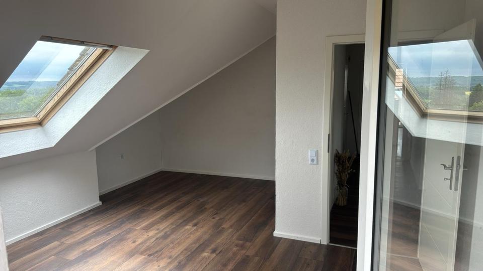 Dachgeschoßwohnung Tholey - 3 Zimmer, 97 m&sup2;, 875&euro; | Angebot:26482795