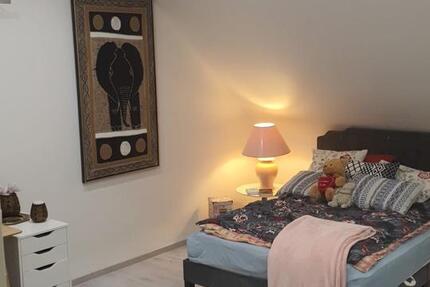 3 Zimmer Wohnung mit Einbauküche zimmer