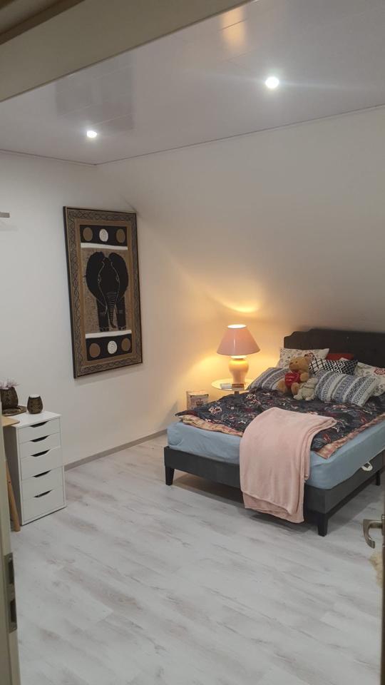 3 Zimmer Wohnung mit Einbauküche zimmer