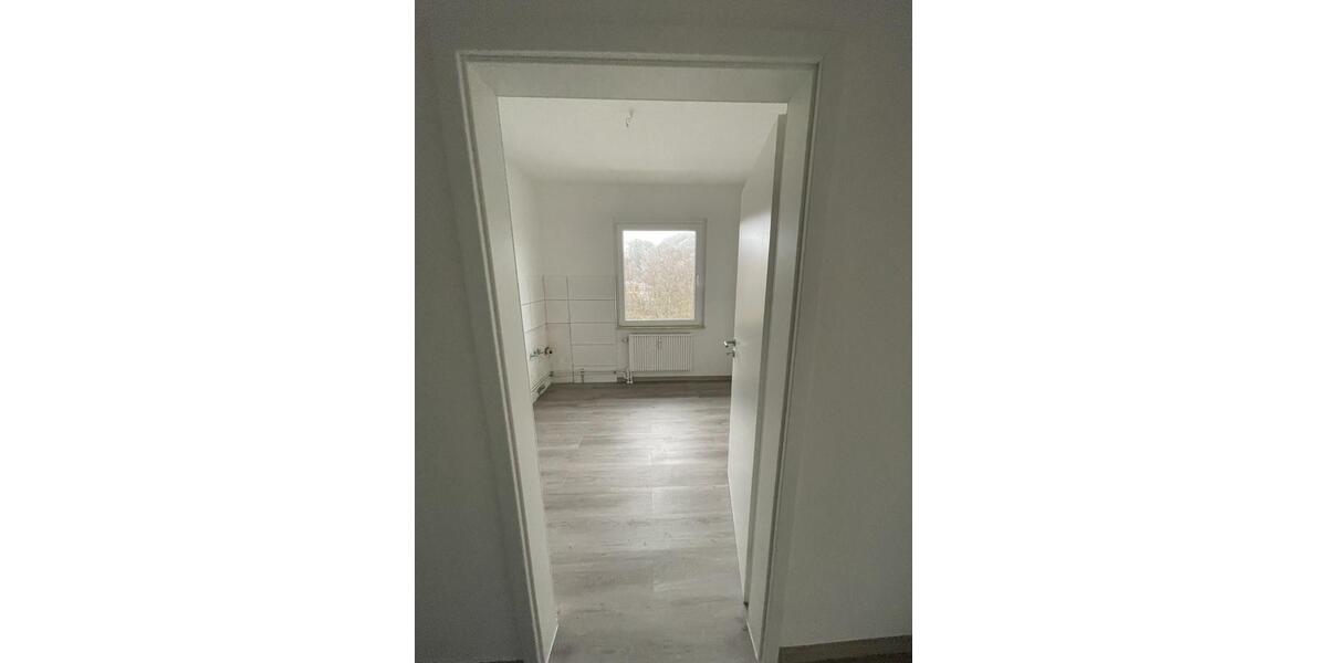 Dachgeschoßwohnung Lüdenscheid - 3 Zimmer, 70 m&sup2;, 600&euro; | Angebot:25044436
