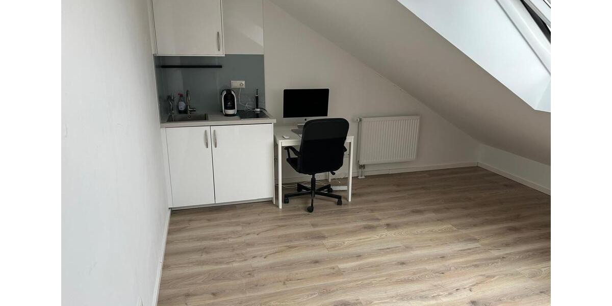 Wohnen auf Zeit Rottendorf - 1 Zimmer, 18 m&sup2;, 750&euro; | Angebot:25977972