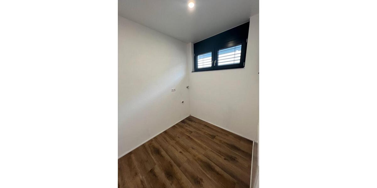Maisonettenwohnung Siegen - 4 Zimmer, 175 m&sup2;, 1.900&euro; | Angebot:26531295