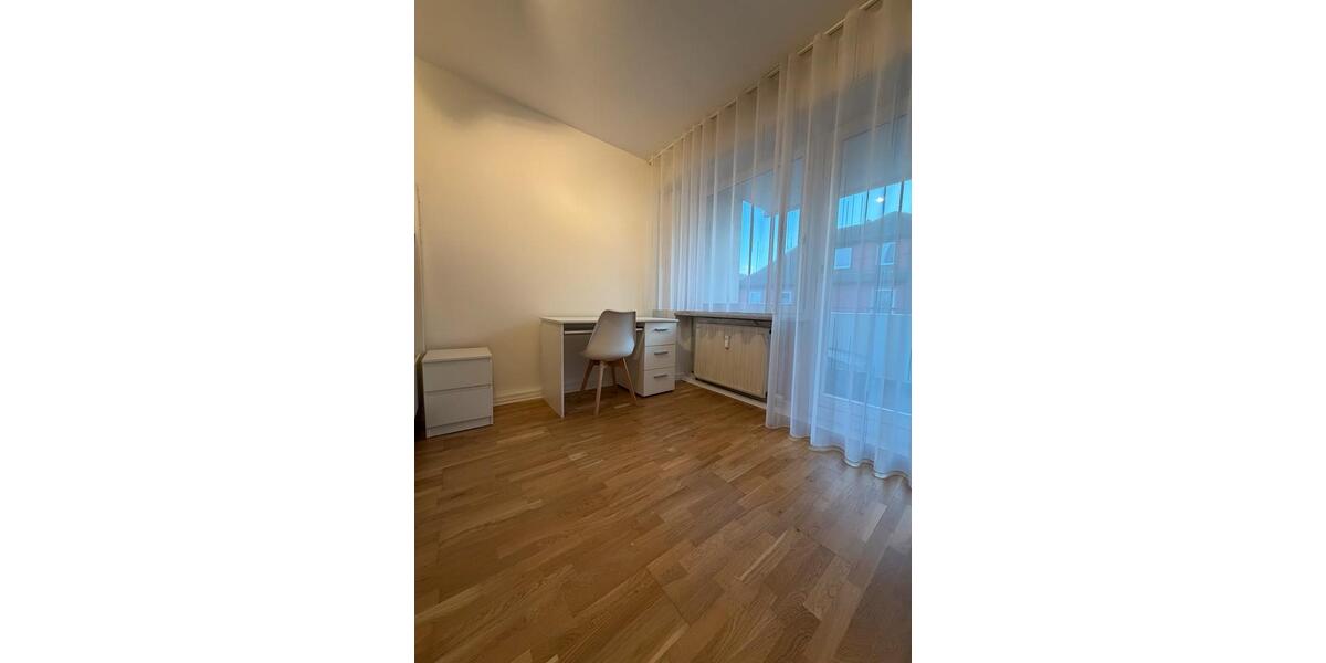 Wohnen auf Zeit Kehl - 1 Zimmer, 79 m&sup2;, 450&euro; | Angebot:26043459