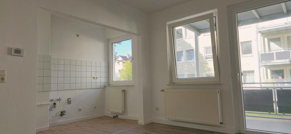 Offene 2 Zimmer im Erdgeschoss