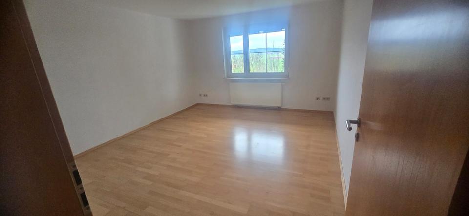 Erdgeschoßwohnung Eberhardzell - 3 Zimmer, 100 m&sup2;, 950&euro; | Angebot:26032188