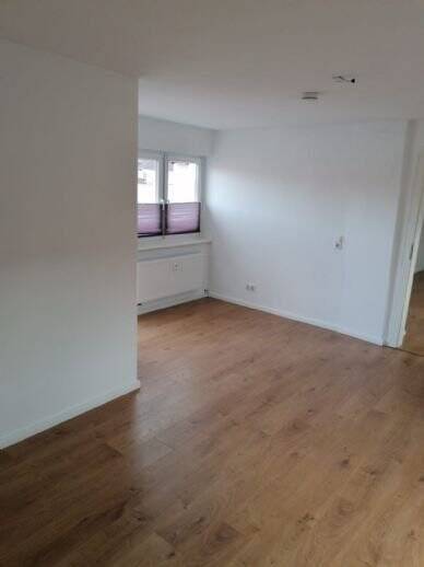 Etagenwohnung Seesen - 4 Zimmer, 105 m&sup2;, 680&euro; | Angebot:25738152