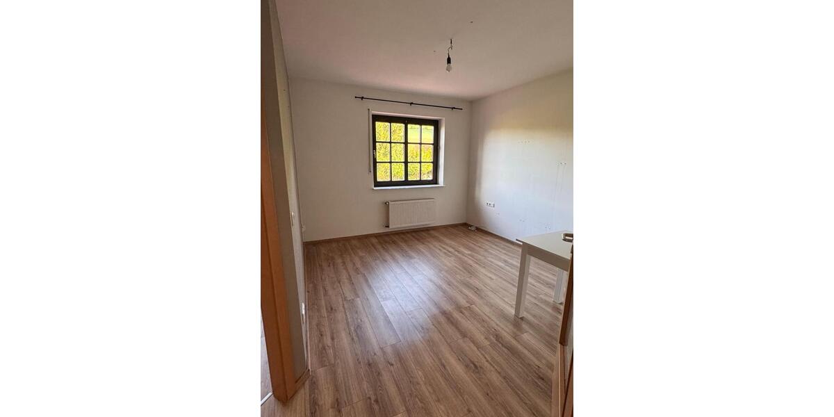 Erdgeschoßwohnung Waldkappel - 2 Zimmer, 52 m&sup2;, 400&euro; | Angebot:26581598