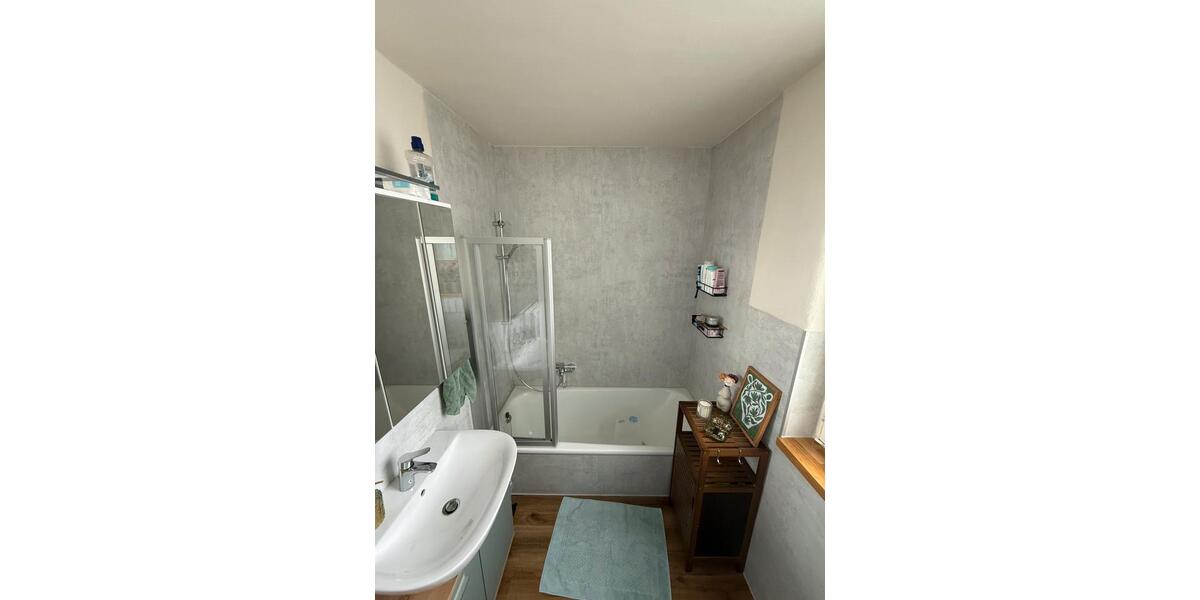 Etagenwohnung Warburg - 3 Zimmer, 70 m&sup2;, 520&euro; | Angebot:25982851