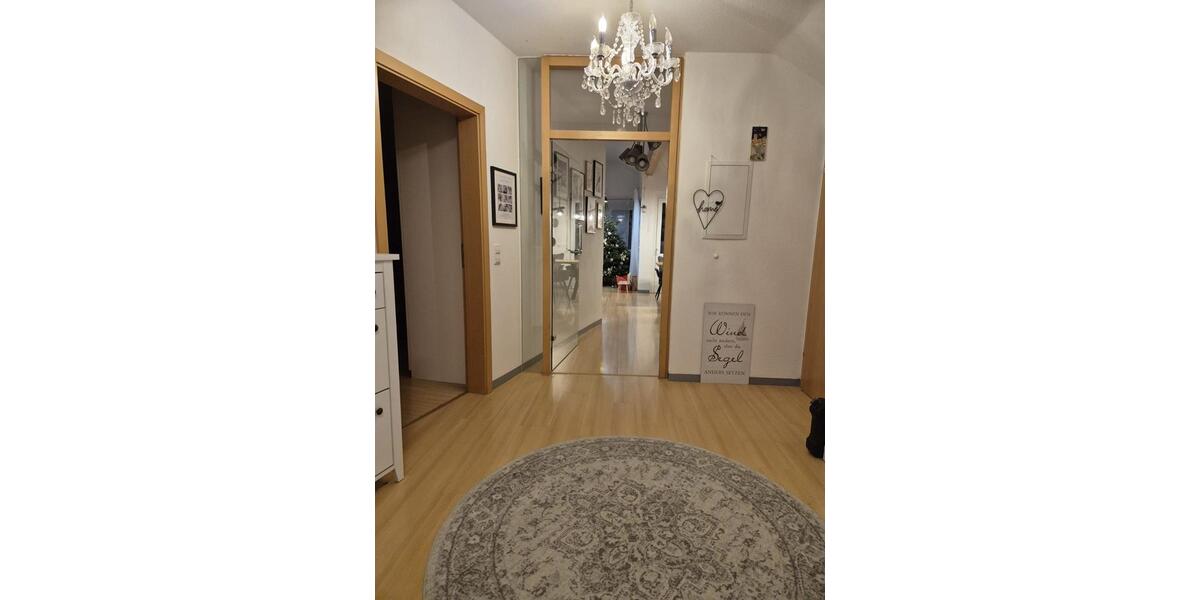 Dachgeschoßwohnung Schwäbisch Gmünd Bargau - 4 Zimmer, 140 m&sup2;, 1.300&euro; | Angebot:24373594