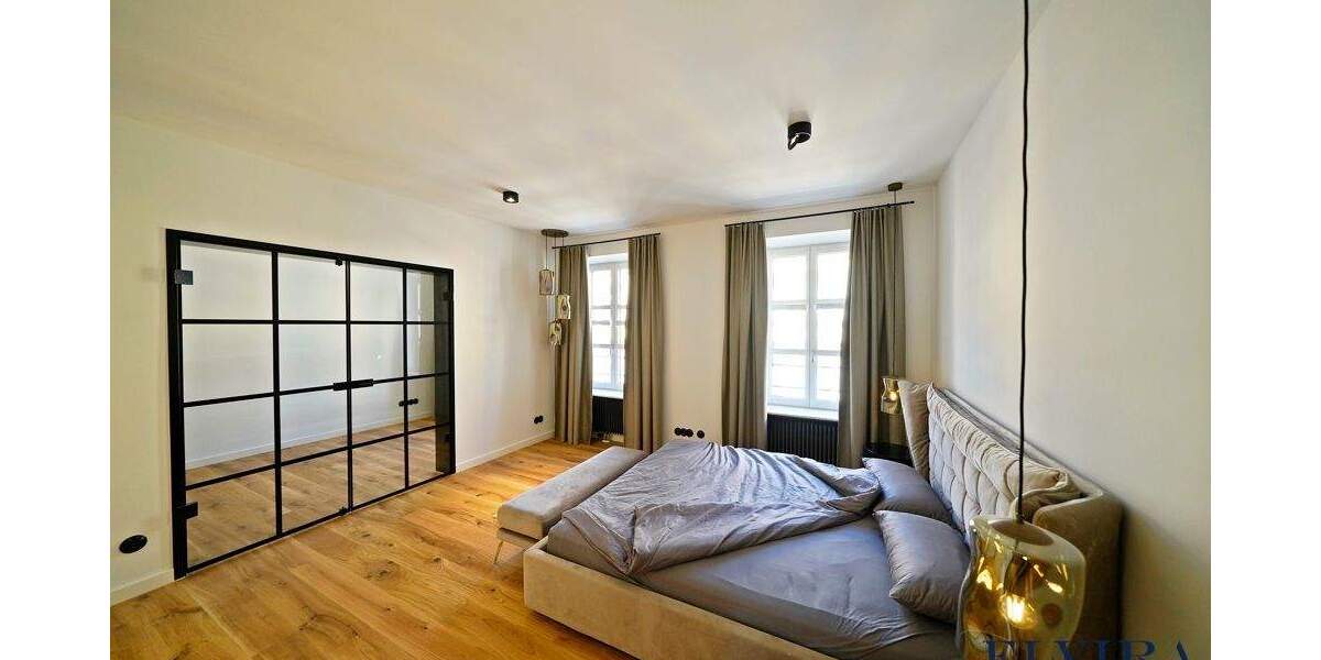 Etagenwohnung München Altstadt-Lehel - 4 Zimmer, 112 m&sup2;, 4.540&euro; | Angebot:25703614