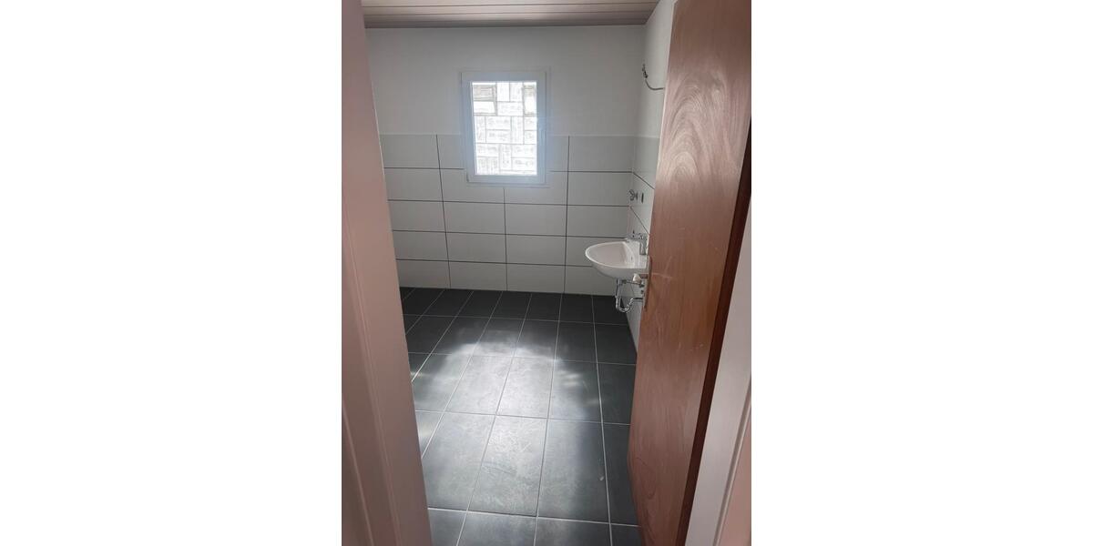 Etagenwohnung Kandel - 3 Zimmer, 90 m&sup2;, 950&euro; | Angebot:26385761
