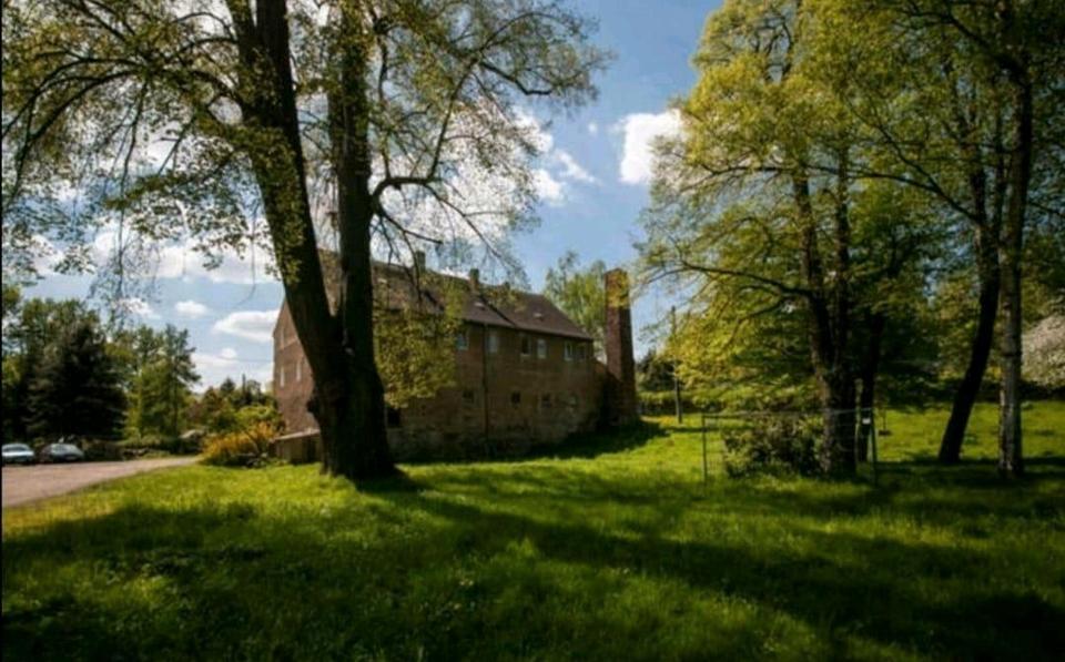 Etagenwohnung Nossen - 5 Zimmer, 110 m&sup2;, 769&euro; | Angebot:26011100