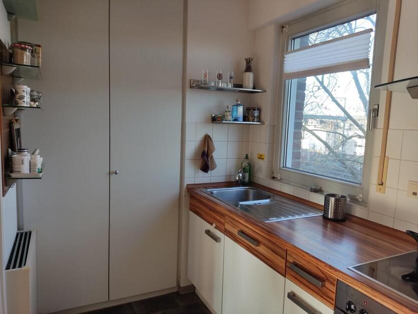 Möblierte 3-Zimmerwohnung in Köln Neu-Ehrenfeld zimmer