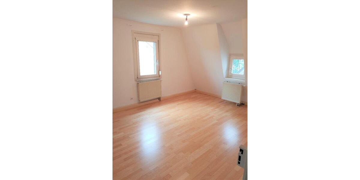 Wohnen auf Zeit Nürtingen - 4 Zimmer, 16 m&sup2;, 360&euro; | Angebot:24814835