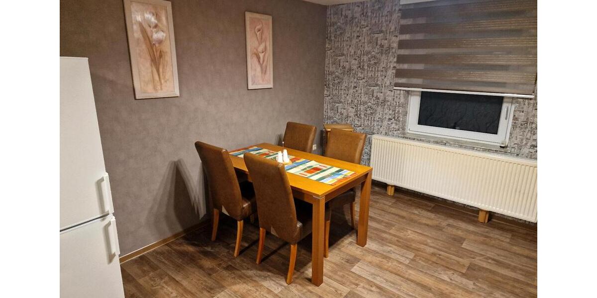 Erdgeschoßwohnung Bunde - 4 Zimmer, 100 m&sup2;, 14&euro; | Angebot:24523862