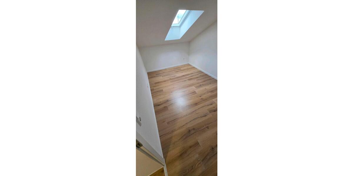 Dachgeschoßwohnung Munderkingen - 3 Zimmer, 80 m&sup2;, 850&euro; | Angebot:26032193