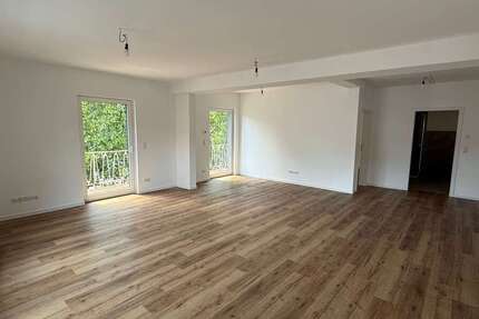 Wohnung Frankenthal (Pfalz) - 3 Zimmer, 119 m&sup2;, 1.200&euro; | Angebot:27451699