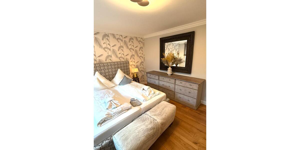 Erdgeschoßwohnung Sylt - 4 Zimmer, 200 m&sup2;, 3.500&euro; | Angebot:26322843