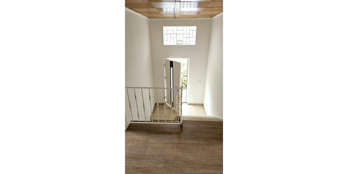Etagenwohnung Hagenbach - 3 Zimmer, 110 m&sup2;, 1.550&euro; | Angebot:26621589